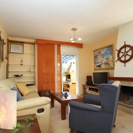 Mit Privatpool Fuer 7 Personen Ca 170 Qm In Miami Platja, Costa Dorada * Miami Playa