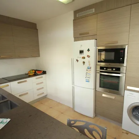 Mit Privatpool Fuer 7 Personen Ca 170 Qm In Miami Platja, Costa Dorada
