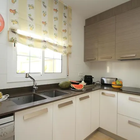 Mit Privatpool Fuer 7 Personen Ca 170 Qm In Miami Platja, Costa Dorada Holiday home